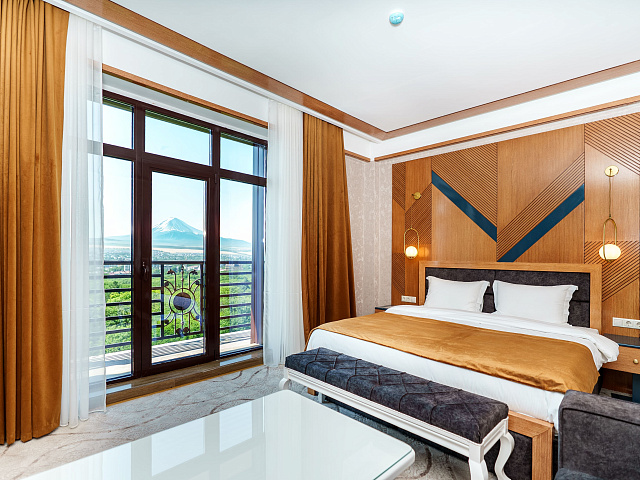 Номер «Джуниор сюит»